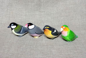 小鳥の雑貨　シジュウカラ　ジュウシマツ　キビタキ　コザクラインコ
