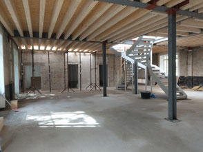 Saal entkernt und mit neuer Geschossdecke