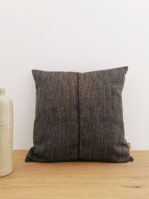 coussin made in Belgium noir easyclean texture