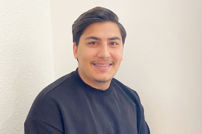 Mitarbeiter Ibrahim des Salon Hemmelrath in Mönchengladbach