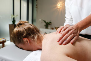 Fussreflexzonen Massage Männer, Praxis SanaStella Sempach
