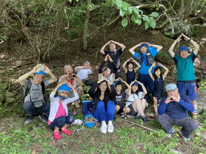 少年少女山岳隊　沢の入り口まで頑張るぞ