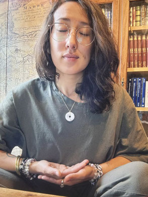 Cloé de Smidt-Arama en Hatha et Yin Yoga