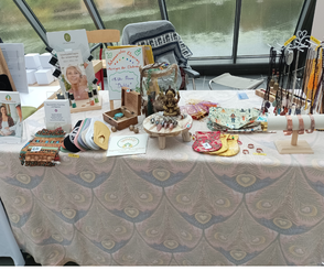 Messestand beim Esotheriktag mit Ketten und mehr