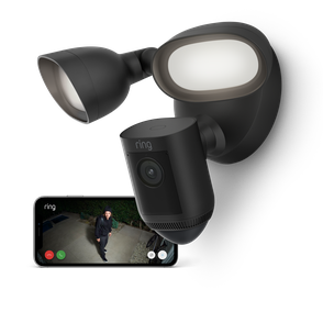 Ring_03: Die Bedienung beziehungsweise Überwachung erfolgt per Smartphone. Die Floodlight Cam Wired Pro ist auch in Schwarz erhältlich