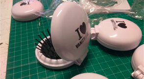 espejos personalizados para peluquerias tenerife merchandising personalizado conn tu logo tenerife logo en cepillos tenerife impresion uv