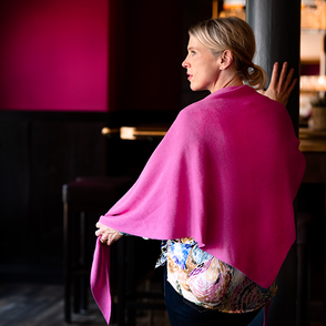 Großes, zweifädiges Kaschmir-Triangle BIG in Pink, 210g