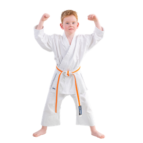 Das Karate Training verbessert die Flexibilität, Kraft, Koordination und Ausdauer. Das dynamische Training der Karate Techniken führt zu einem guten Körpertonus.