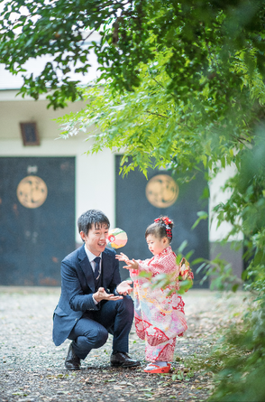 七五三撮影　北井香苗　出張カメラマン　出張撮影　３歳七五三　日枝神社　家族写真　ロケーションフォト　七五三　