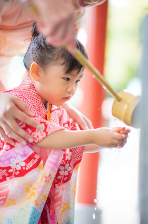 七五三撮影　北井香苗　出張カメラマン　出張撮影　３歳七五三　日枝神社　家族写真　ロケーションフォト　七五三　