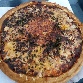 Loire-Valley-and-Touraine-gastonomy-local-specialties-quiche-tourangelle-pie-rillons-rillettes-wine-tours-wine-tastings