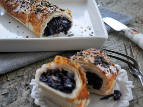 Rotkraut-Zwiebel-Strudel