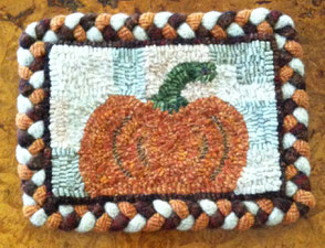 Pumpkin with braided border