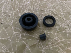 Reparatursatz Dichtsatz Gummis Radbremszylinder Moskwitsch 408 / 412 / 2140. Repair sealing overhaul rubbers  kit wheel brake cylinder Moskvich 408 / 412 / 2140. Ремкомплект рабочего тормозного цилиндра колёсного Москвич М408 / М412 / М2140. 