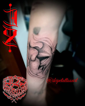 tatuaje realismo buho mano realista ojos ojo realista lagrimas tatuaje realista