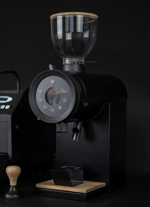 Bentwood V63 Black with Oak. Custom Work and Picture by rb.crafts
