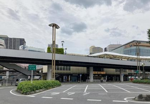 画像は川口駅西口ロータリー