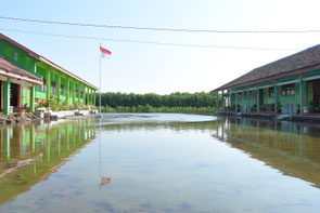 Timbulsloko No. 1 Elementary School where flood damage is occurring