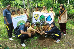 Planted star apple seedlings on the “Green Wave”