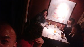 イタリアンレストランでの反省会の様子。結構話し合いしました。