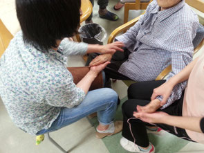 認知症の方のお相手も、手慣れた感じでこなすメンバーさん