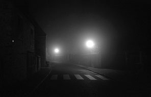 jerome devismes. Une rue de nuit dans la ville de Marcq