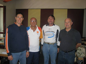 Symposiumsleiter: Reinhold Roth,  Volleyball-Behinderten-Nationaltrainer: Athanasios Papagergiou,  Manfred Wille,  Symposiumsleiter: Karlheinz Langolg