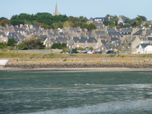 Vue sur le village historique de Saint Jacut de la Mer et du clocher de son église Notre Dame de Landouar-2018- Collection personnelle