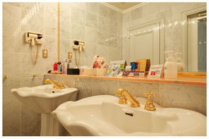 hotel-shangria-washroom