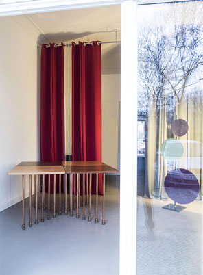 Tavolo MILLEPIEDI, A.F.Borzacchini design, reclaimed table tops, reuse, copper pipe legs, calf leather cover