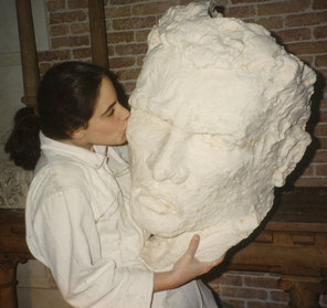 Magali-Nourissat-artiste-sculpture-tête-plâtre-atlantes-blanc