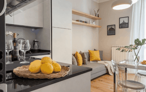 interno di una casa salotto