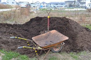 共用のスコップを置きました。