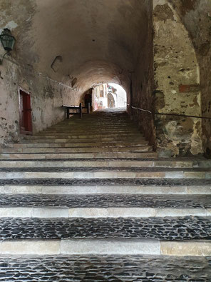 Treppen und Gang auf Schloss Braunfels