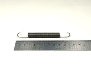 М-2059-С (M-2059-C) Zugfeder für Kupplungspedal GAZ 24, 24-10 Wolga. Return spring for clutch pedal GAS 24, 24-10 Volga.. Пружина оттяжная сцепления ГАЗ 24, 24-01, 24-02, 24-10 Волга.