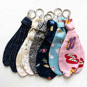 Porte clefs en tissus japonais et en Mizuhiki