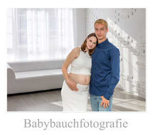 Fotograf Lübeck  Babybauch, Schwanger Kugelbauch Babybauchfotografie Lübeck, Fotograf Babybauch, Babybauch- Shooting Lübeck, Fotograf Babybauch Schwanger Lübeck bis Hamburg.