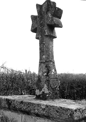 Croix templiere Saint-Amand-Magnazeix années 1200