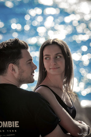 Shooting couple en bord de mer à Juan les pins