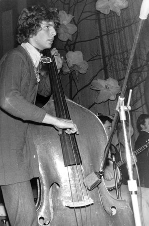 1968: In der "Bourbon Street Band" spielte Bo mal Bass, mal besser...