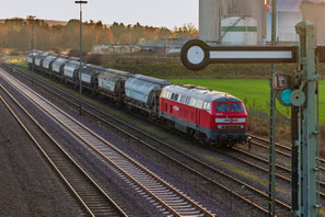 225 101 im Anschluss der Zuckerfabrik Schladen - 07.12.2014