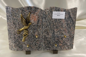 Granit Livre 3 (30x20) - 88 €