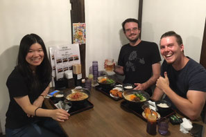 龍々　極・担々麵　高山らーめん　高山ラーメン　鶏トマ唐揚げ　古い町並み　君の名は　安川通り　安川交番　乗鞍岳　下呂温泉　金森長近　東海北陸道　陣屋　中橋　めしどろぼう　飛騨牛　飛騨豚　飛騨高山産トマト　飛騨髙山産とまと　宮川朝市　平湯　白川郷　奥飛騨　麺やしらかわ　清水みちこ　渡辺酒造　久寿玉　ちぢれ麺　小屋垣外農園　日下部味噌醬油醸造　