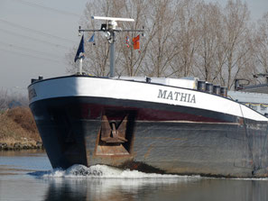 Motorvrachtschip Mathia