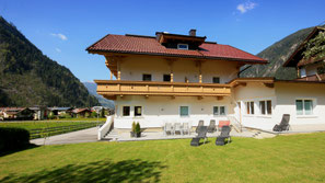 Ferienwohnungen Apartments Mayrhofen