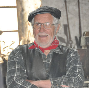 Hans-Werner Hoffmann; Schmied