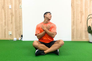 首の前側ストレッチ