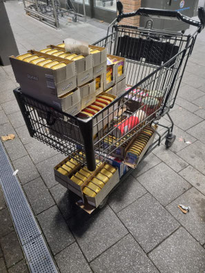 22.11.2025_Spendenannahem_Foto: vom Spender