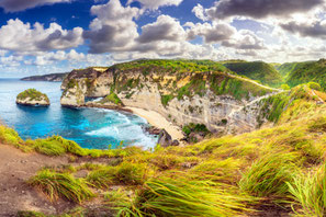 Plage de diamond beach à Nusa Penida