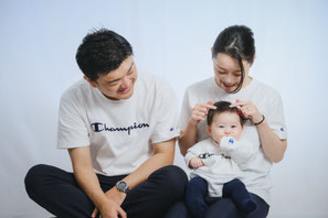 三上英和 ひでんち フォトスタジオ カメラマン フォトグラファー 写真撮影 出張撮影 子供写真 家族写真 ニューボーンフォト バースデーフォト お宮参り ハーフバースデー 岐阜 福井 愛知 各務原 瑞穂 岐南 羽島 大垣 本巣 関 美濃 美濃加茂 多治見 可児 郡上 池田 神戸 山県 北方１歳 ２歳 ３歳 インスタ映え おしゃれ 人気 おすすめ 安い アルバム 年賀状 加工 コラージュ 節分 レタッチ カジュアル 服装 赤ちゃん 衣装 一歳 お揃い 記念 コーデ 私服 紅葉 三人 四人 小学生 幼児
